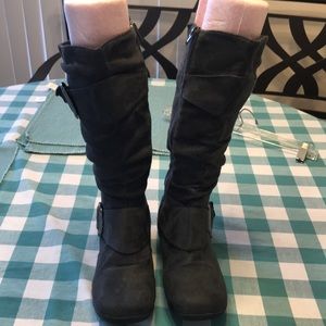 Grey riding boots size 6